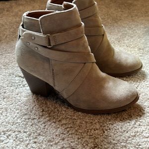 Ankle booties